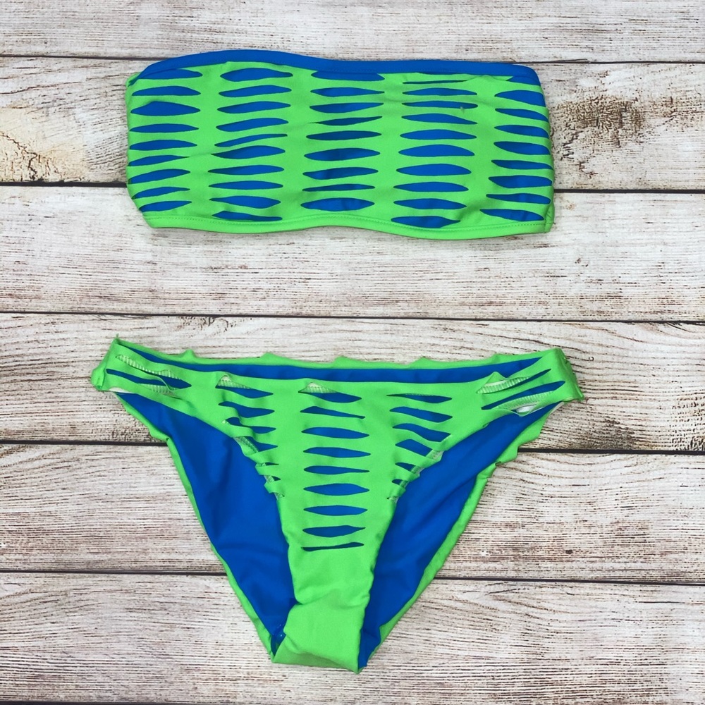 Two piece bikini - Picture 3 of 7